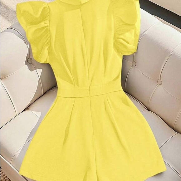 Yellow Ruffled Sleeve Romper - Picture 2 of 3